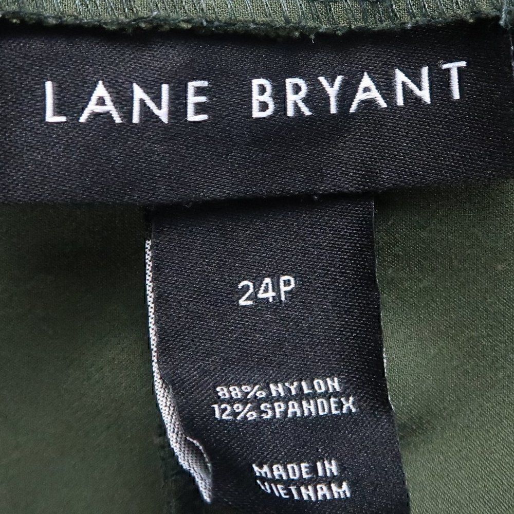 LANE BRYANT OLIVE GREEN CAPRI PULL ON PANTS WITH ZIPPER POCKETS SIZE 24P - Picture 2 of 7